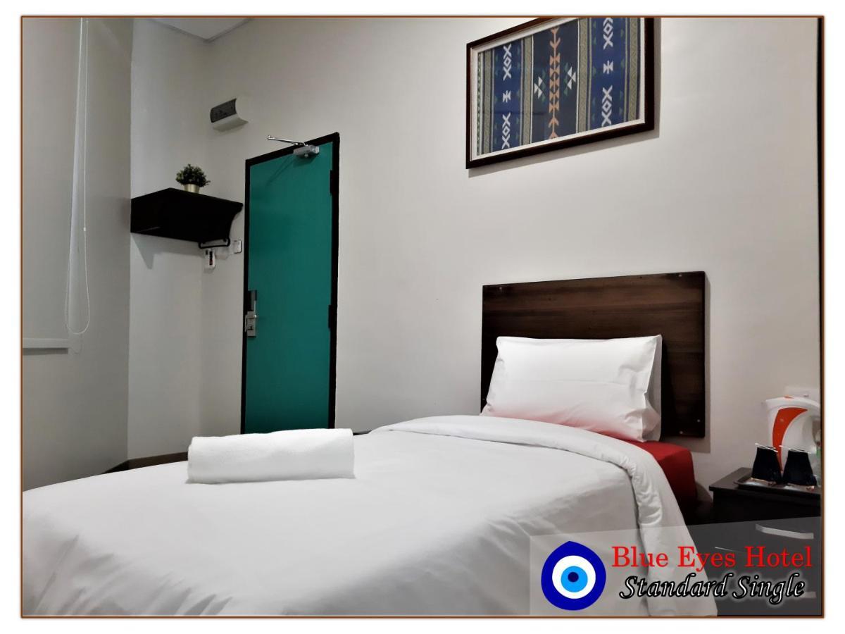Blue Eyes Hotel Кепала Батас Екстериор снимка