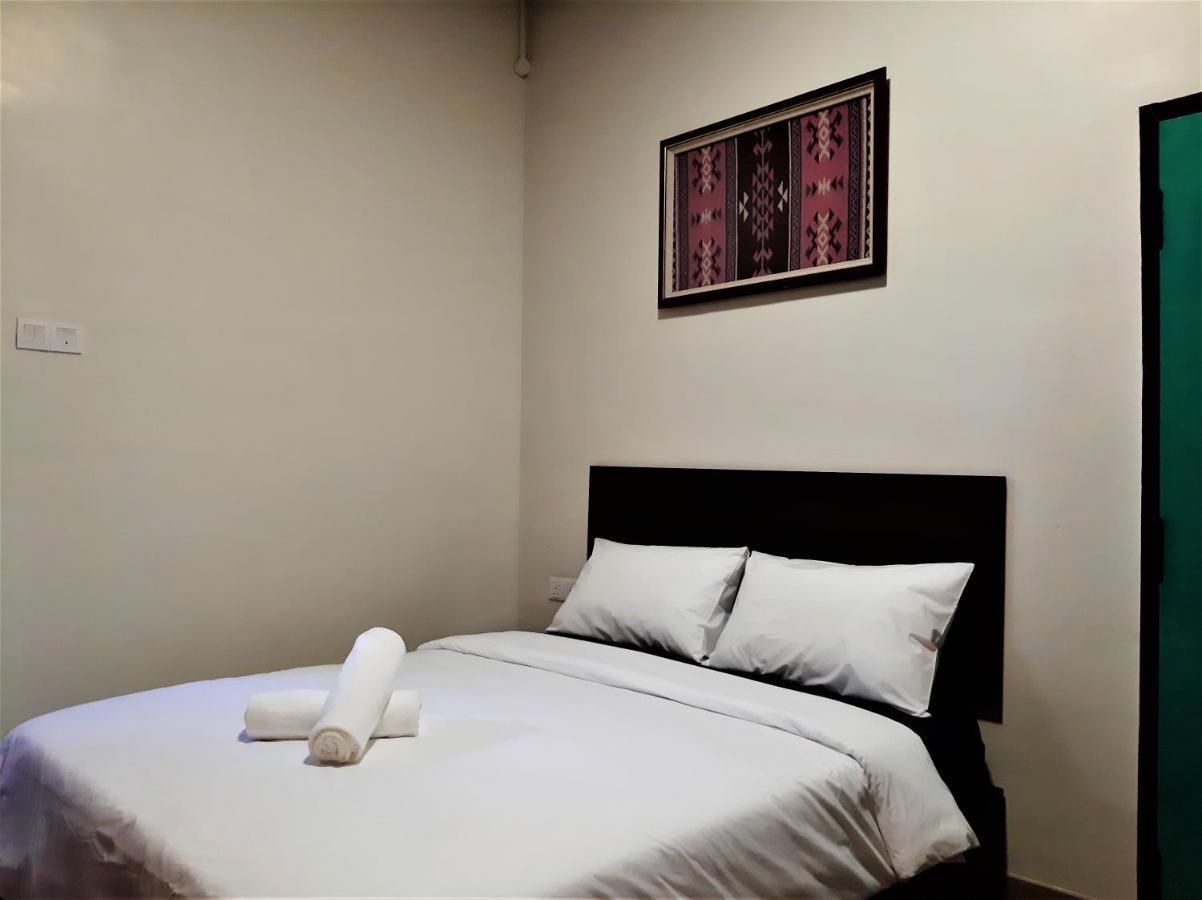 Blue Eyes Hotel Кепала Батас Екстериор снимка